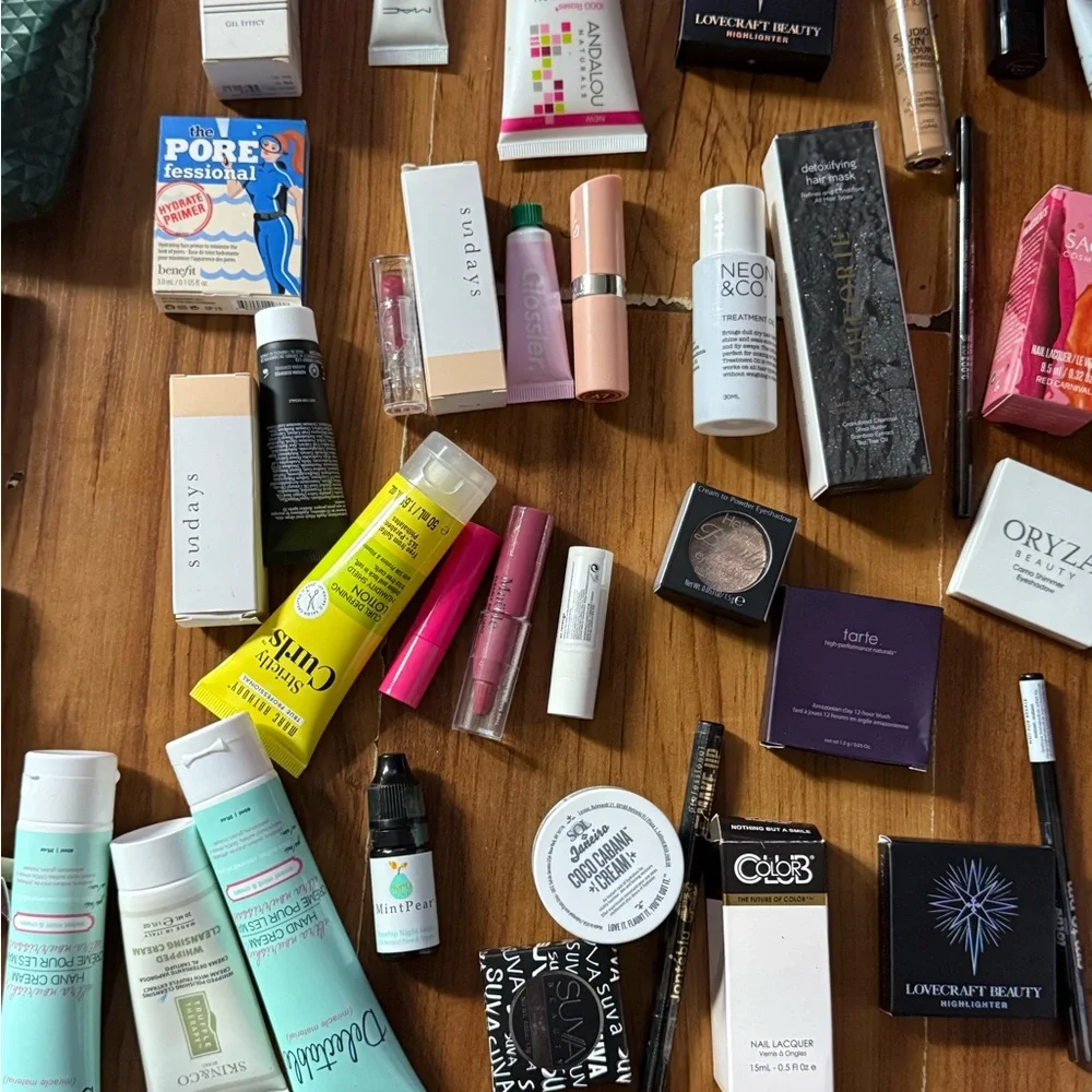 10 ipsy makeup & skincare bags lot